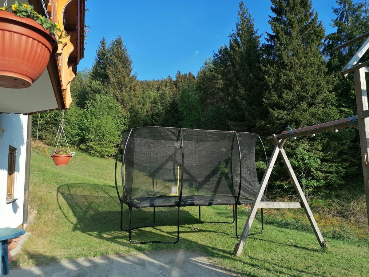 Ferienwohungen Im Kuchersbach Хорнберг Екстериор снимка